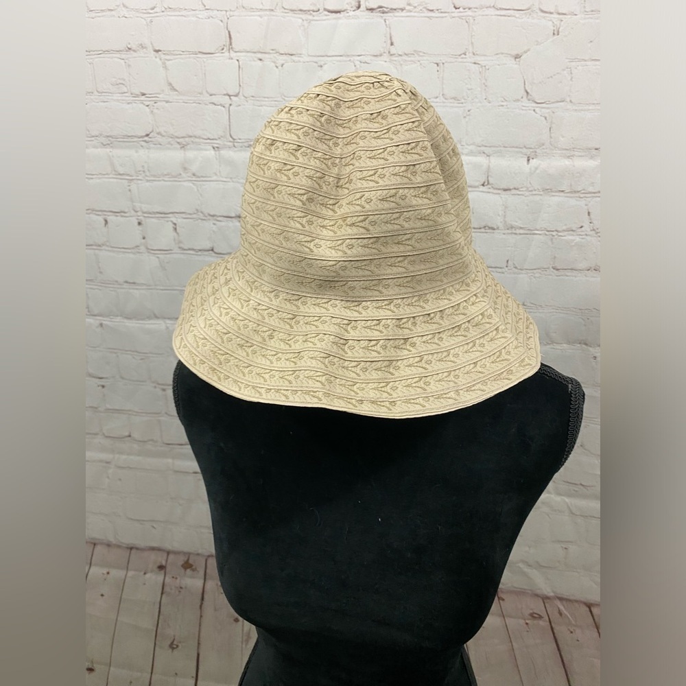 Betmar NY Womens 90's Bucket Sun Hat in Tan O/S